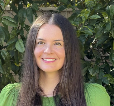 Headshot of Hannah Schena